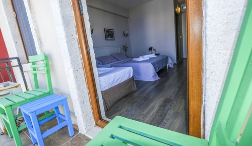 Family Room, Deniz Manzarali