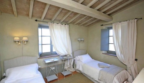 Villa, varias habitaciones