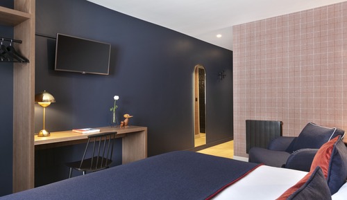 Chambre Supérieure (2 adultes+1 enfant)