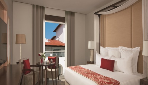 Preferred Club Suite Tropical View King Bed