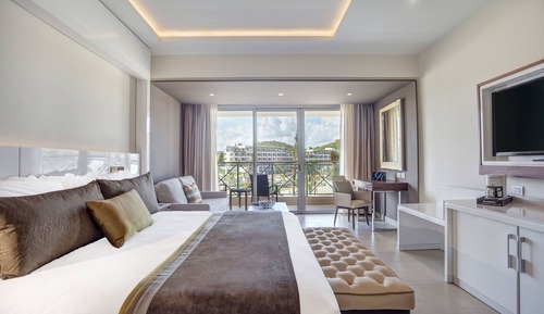 Luxury Junior Suite