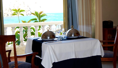 Habitación triple (Orientada al Mar)