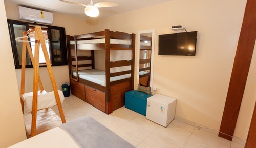 Habitación cuádruple estándar, baño privado