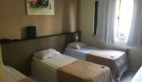 Habitación con 2 camas individuales