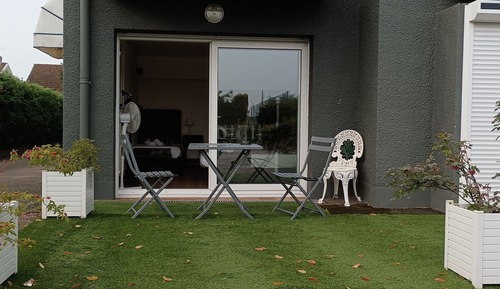 Habitación triple clásica, varias camas, terraza