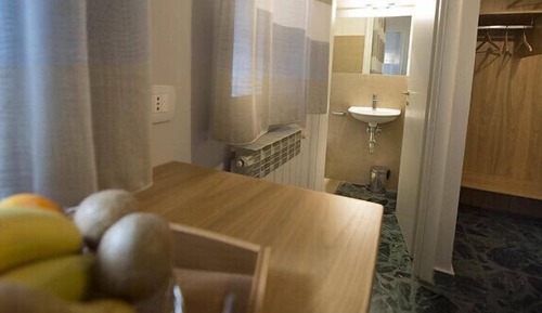 Habitación económica con 1 cama doble o 2 individuales