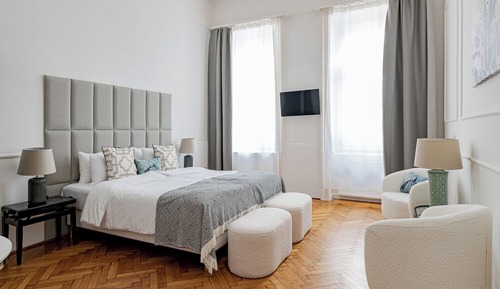 Habitación superior con 1 cama doble o 2 individuales