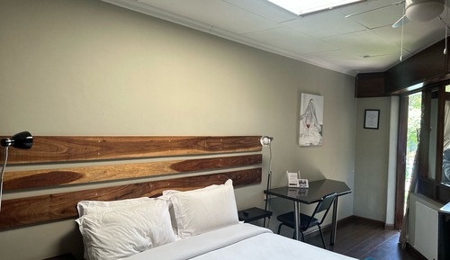 Habitación Confort doble, 1 cama doble, vistas a la piscina