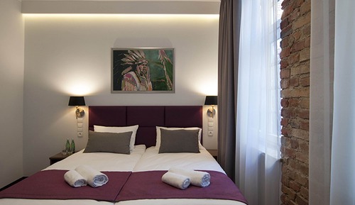 Habitación estándar con 1 cama doble o 2 individuales