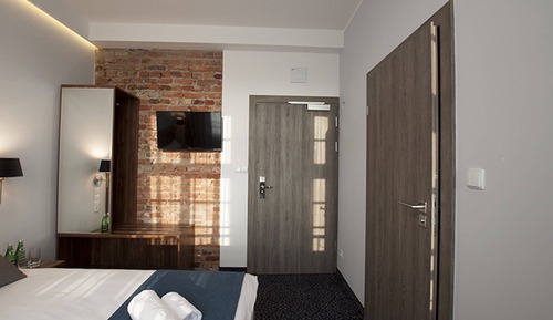 Habitación económica con 1 cama doble o 2 individuales