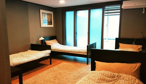 Dormitorio compartido básico, solo para mujeres