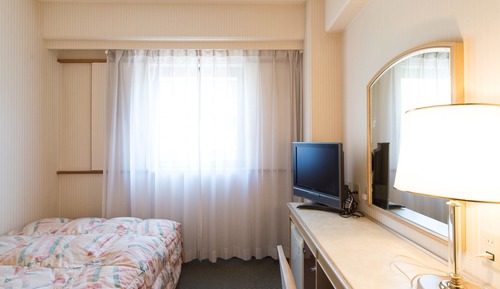 Habitación doble, fumadores (Semi Double)