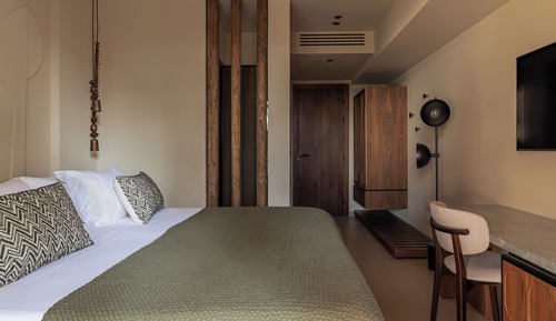 Double / Twin Rooms Garden View