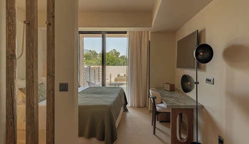 Superior Double/Twin rooms with heated private pool