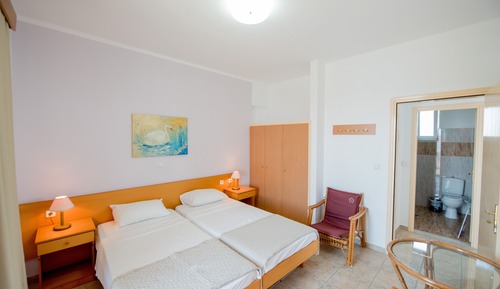 Apartamento, 2 habitaciones, vistas al jardín