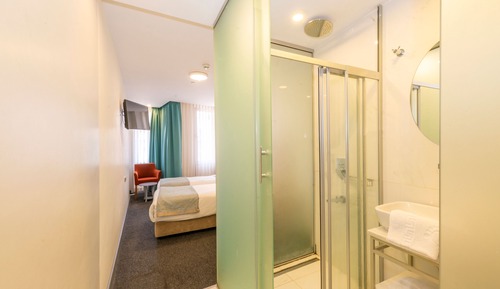 Habitación estándar con 1 cama doble o 2 individuales