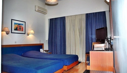 Habitación con 2 camas individuales