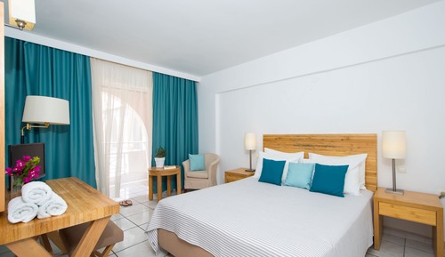 Habitación familiar, balcón