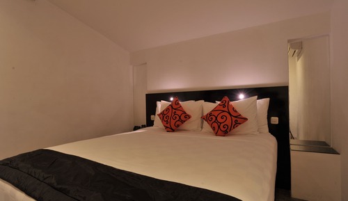 Habitación Deluxe, 1 cama de matrimonio, vistas a la piscina
