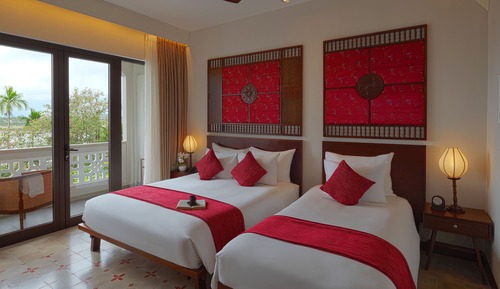 Habitación triple Grand, vistas al río