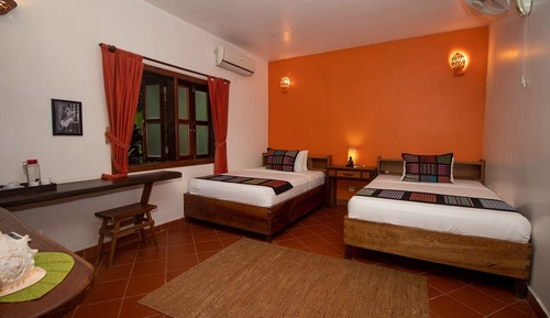 Habitación estándar con 2 camas individuales