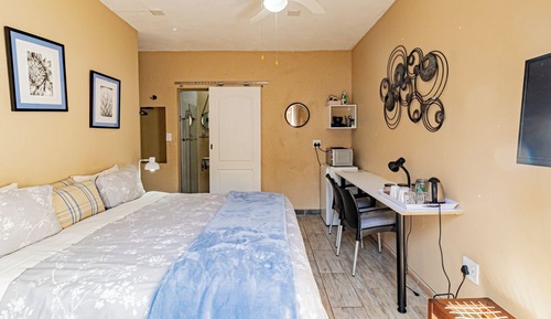 Habitación estándar con 1 cama doble o 2 individuales