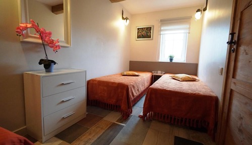 Deluxe Apartment, Private Bathroom, Garden View