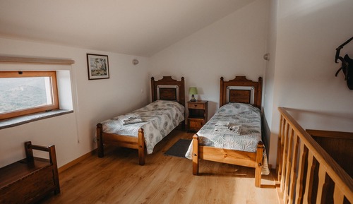 Habitación panorámica con 2 camas individuales, entresuelo