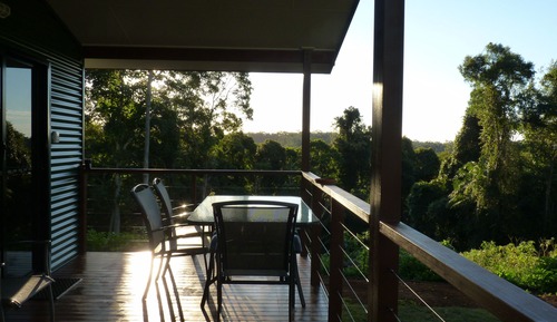 Cabaña romántica, 2 habitaciones, chimenea, vistas a la montaña (Bower Bird Cabin)