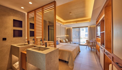Suite junior, terraza (2 adults + 1 child)