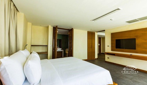 Beach Front Suite
