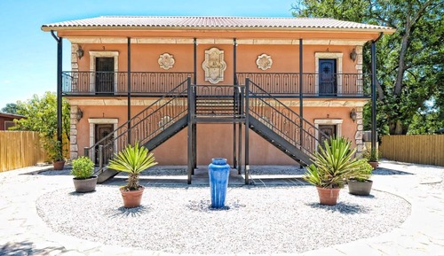 Villa de lujo, balcón, vistas al río (Villa 3)