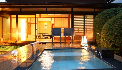 Habitación tradicional, vistas al patio (Japanese Style, with Open Air Bath)