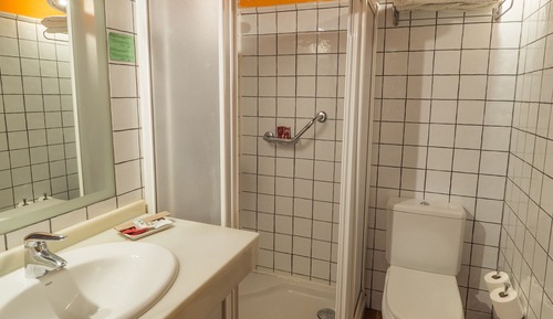Habitación doble, baño privado