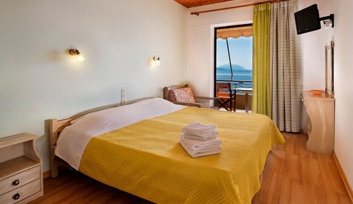Habitación con 2 camas individuales, vistas al mar