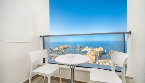 Habitación estándar con 1 cama doble o 2 individuales, vistas al mar