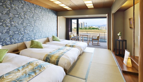Habitación triple tradicional, no fumadores, vistas al río (Japanese Style)