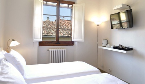 Habitación estándar con 2 camas individuales, vistas a la ciudad (Ponte Vecchio)
