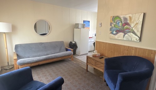 Gallery Suite #7