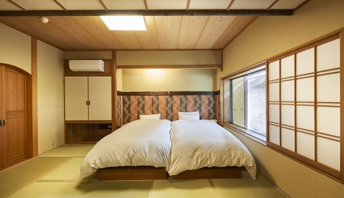 Habitación tradicional con 2 camas individuales (Japanese-Style, with indoor hotspring)