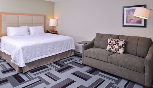 Habitación, 1 cama de matrimonio grande con sofá cama, no fumadores, frigorífico y microondas