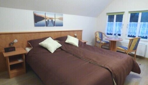 Apartamento estándar, 2 habitaciones, 2 baños, vistas al jardín
