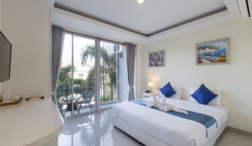 Habitación Deluxe doble, 1 cama de matrimonio grande, balcón, vistas a la ciudad