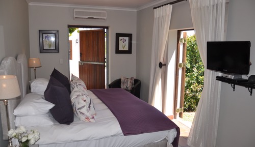 Habitación Confort con 1 cama doble o 2 individuales
