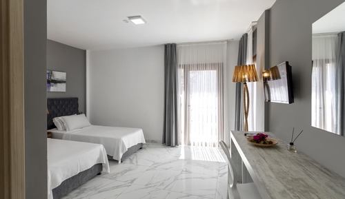 Habitación estándar, 1 cama de matrimonio, balcón