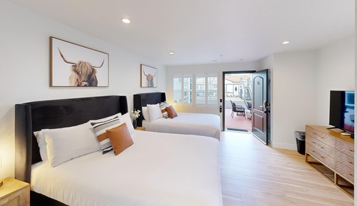 #16 2 Queen Beds, Ground Floor, No Fire Pit