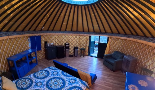 Tienda Deluxe, varias camas, vistas a la montaña (16ft Yurt #2)