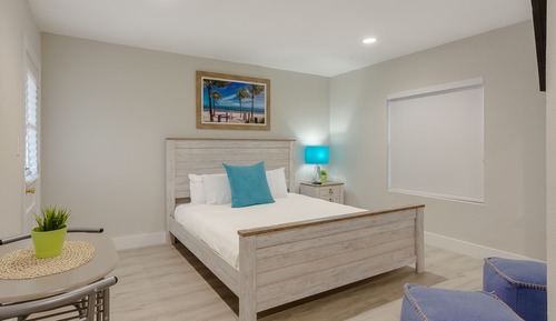 Suite, 1 cama de matrimonio grande, cocina básica