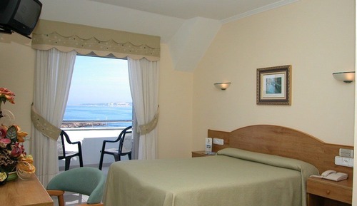 Habitación Triple (3 Adultos)