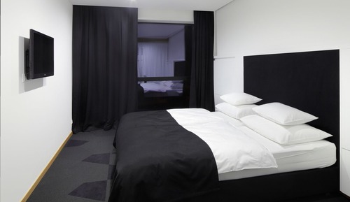 Habitación básica con 1 cama doble o 2 individuales